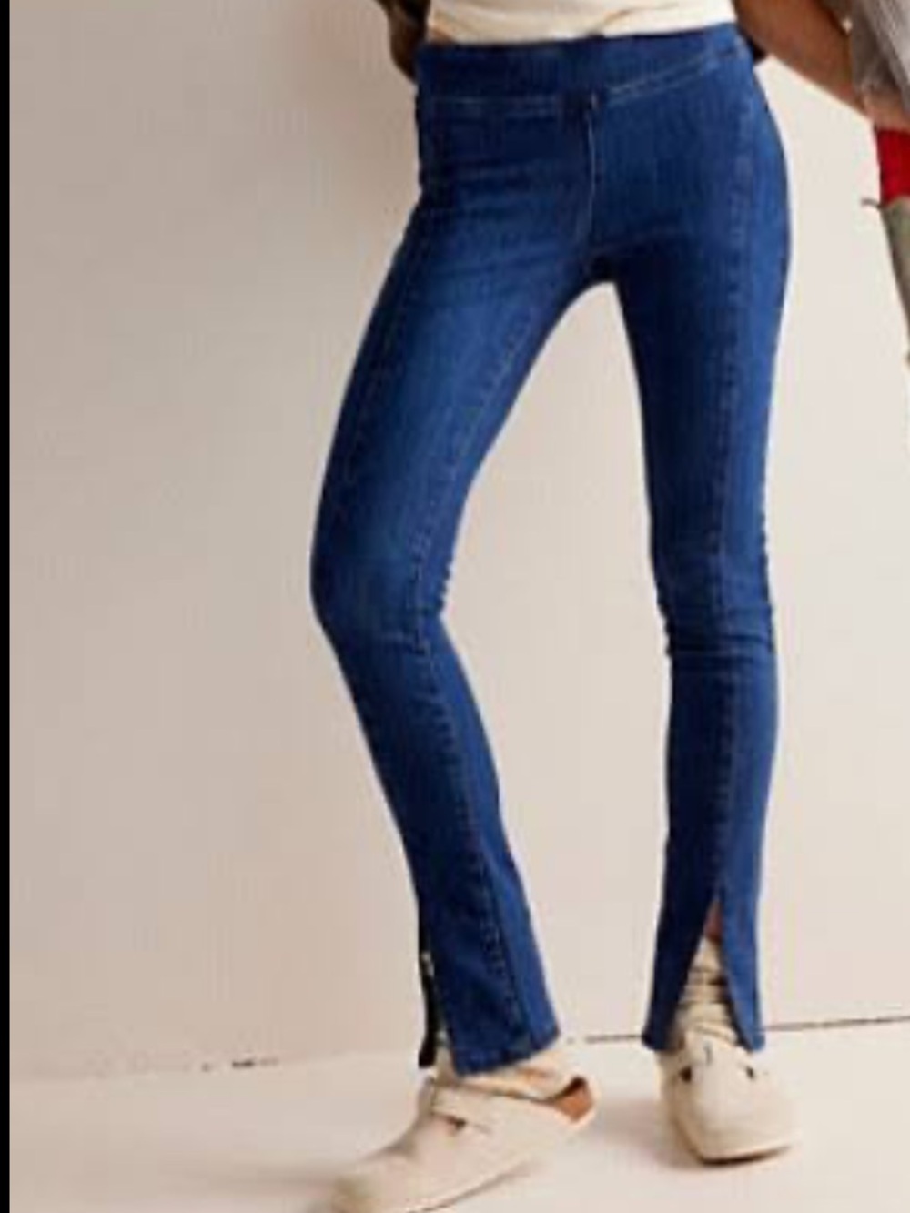 🦋We The Free• Pull On Double Dutch Slit Skinny Jeans🦋•$88
